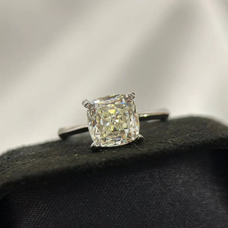 Noble Diamond Engagement Ring