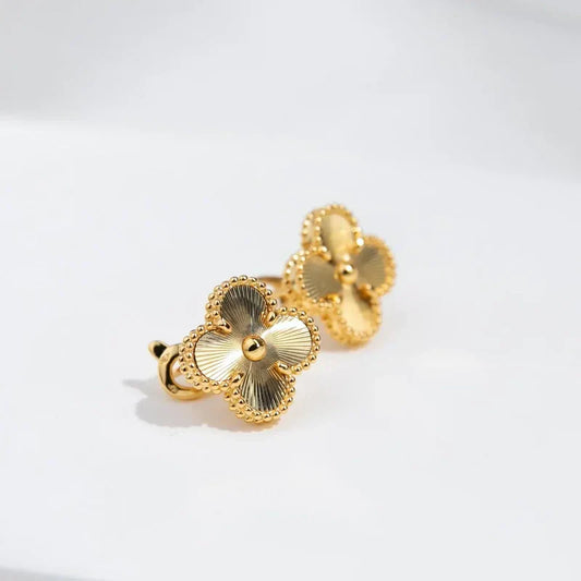 Noble Clover 2 Motifs Gold Earrings