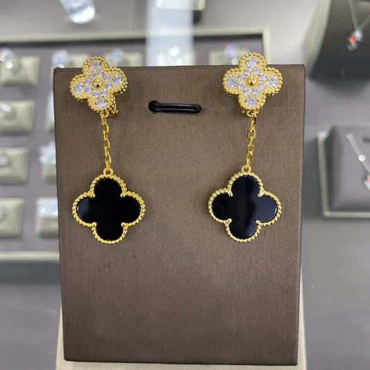 Noble Clover 2 Motifs Diamond Gold Earrings