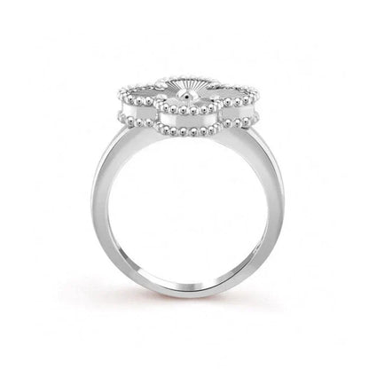 Noble Vintage White Gold Alhambra Ring