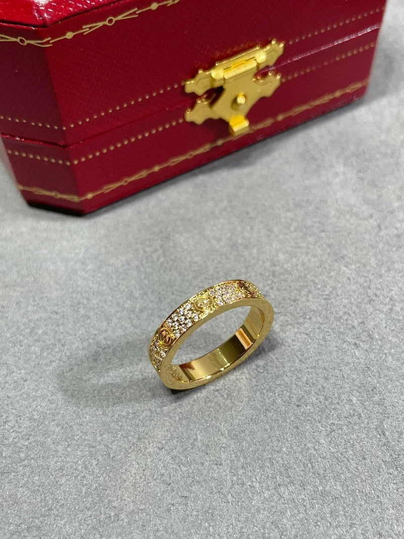 Noble Steel Love Diamond-Paved 3mm Ring Sleek Elegance