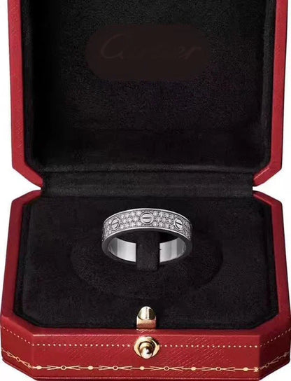 Noble Love Diamond-Paved 5mm Ring Classic Sparkle