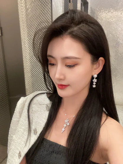 Noble Folie Des Prés Earrings Elegant Style